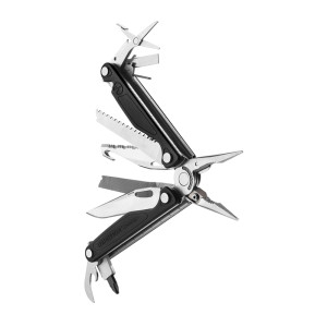 PINCE LEATHERMAN CHARGE PLUS