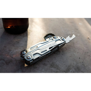 PINCE LEATHERMAN REV
