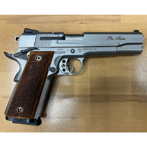 PISTOLET SMITH & WESSON...